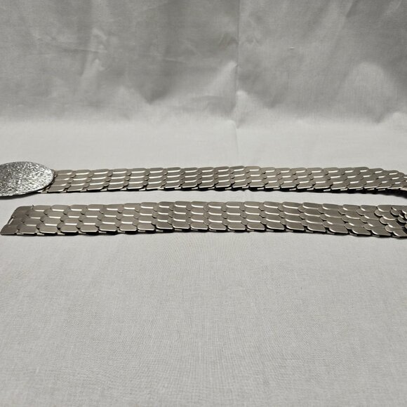 1980's Silver Toned Fish Scale Stretchy Belt - Picture 9 of 11